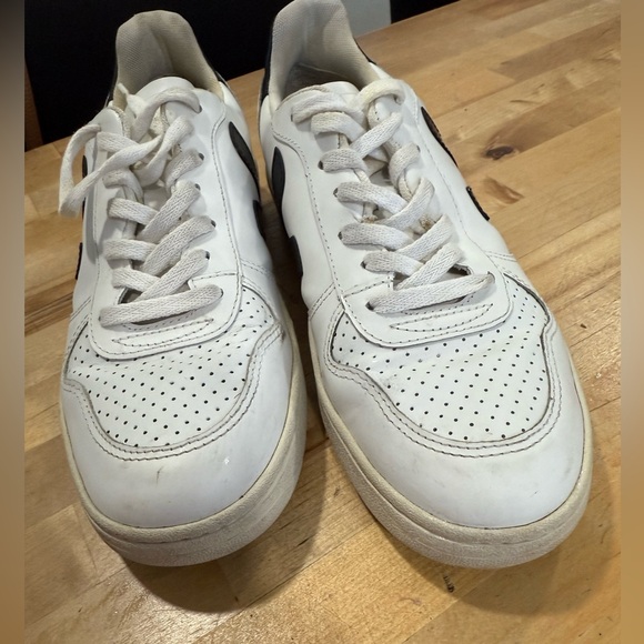 Veja White and Black Casual Sneakers - Picture 15 of 16